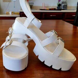 Ready Salted Size USA 10 Platform Sandals Block Heel